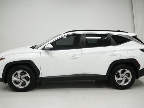 Used 2023 Hyundai Tucson SEL FWD image 7