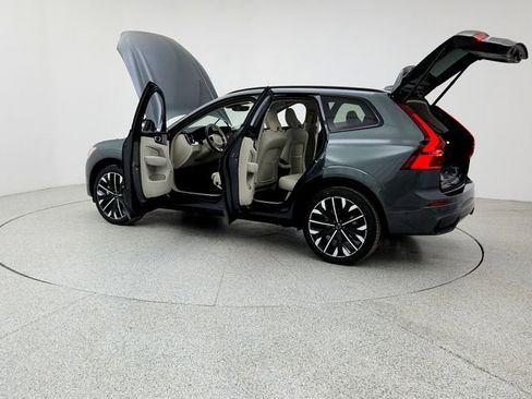 New 2026 Volvo XC60 B5 Ultra w/ Climate Package image 12