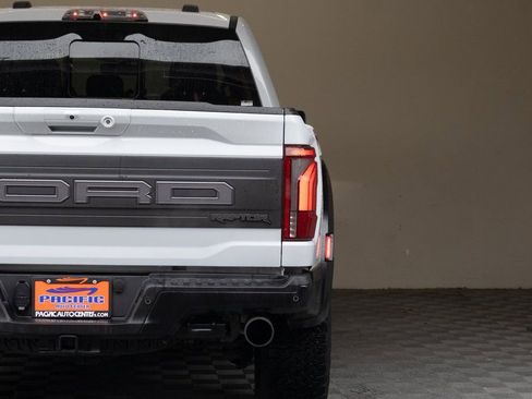 Used 2025 Ford F150 Raptor AWD/4WD image 14