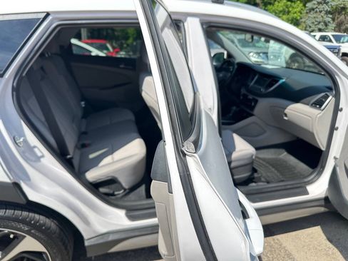 Used 2017 Hyundai Tucson Sport AWD/4WD image 8