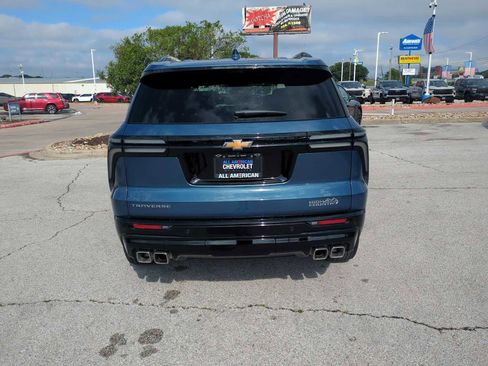 Used 2026 Chevrolet Traverse High Country w/ LPO, Floor Liner Package FWD image 7