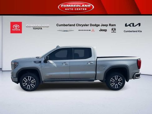 Used 2024 GMC Sierra 1500 AT4 w/ Technology Package image 5