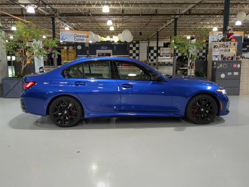 Used 2025 BMW 330i xDrive Sedan w/ M Sport Package AWD/4WD image 7