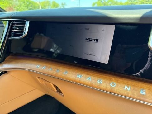 Used 2022 Jeep Grand Wagoneer Series III w/ Rear Seat Video Group 1 AWD/4WD image 25