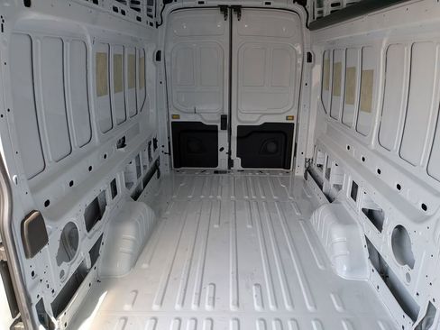 New 2026 Ford Transit 250 148 High Roof Extended RWD image 18