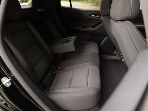 Used 2025 Chevrolet Equinox LT FWD image 28