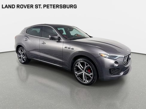 Used 2023 Maserati Levante GT AWD/4WD image 3