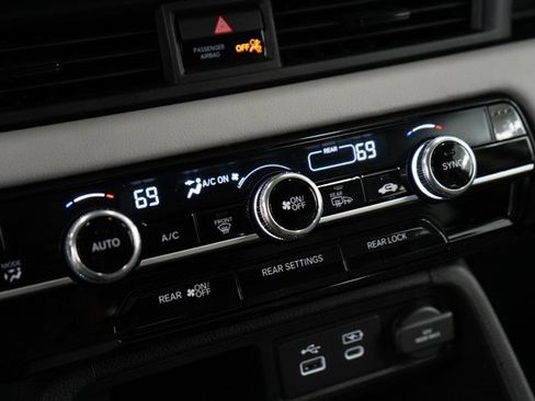 New 2025 Honda Pilot EX-L image 22