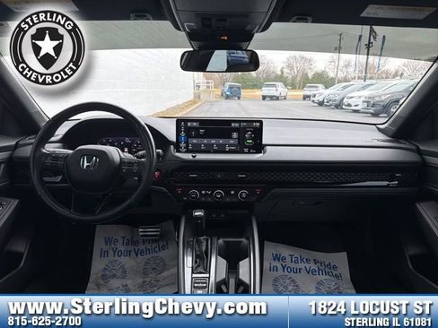 Used 2023 Honda Accord Sport image 9