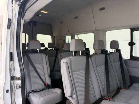 Used 2019 Ford Transit 350 XLT image 19