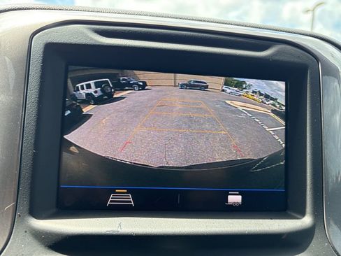 Used 2021 Chevrolet Silverado 1500 Custom image 19