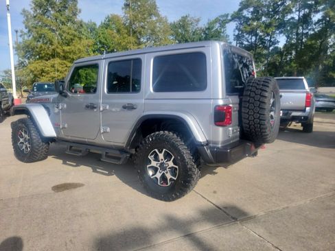 Used 2021 Jeep Wrangler Unlimited Rubicon AWD/4WD image 3