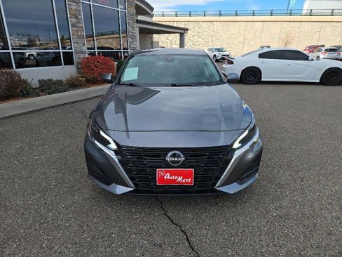 Used 2023 Nissan Altima 2.5 SV image 7