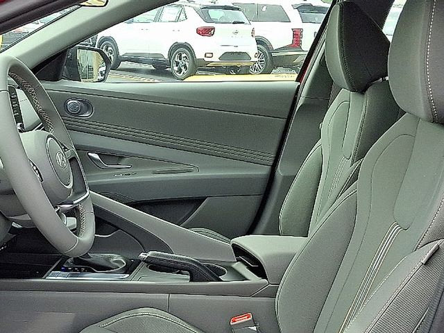 New 2026 Hyundai Elantra Sport FWD image 7