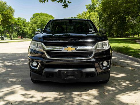 Used 2018 Chevrolet Colorado LT w/ Luxury Package, Chrome AWD/4WD image 3