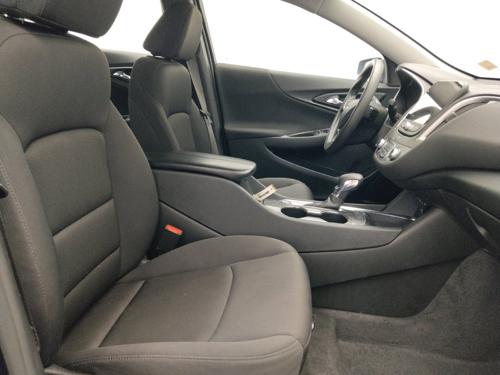 Used 2025 Chevrolet Malibu LT FWD image 21