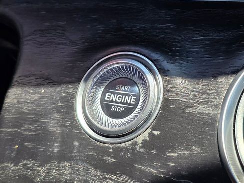 Used 2019 Mercedes-Benz E 300 image 41