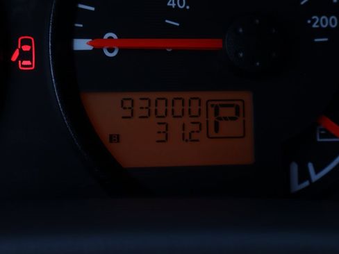 Used 2018 Nissan Frontier SV image 23