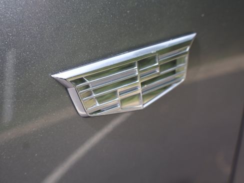 Used 2025 Cadillac XT4 Premium Luxury FWD image 15