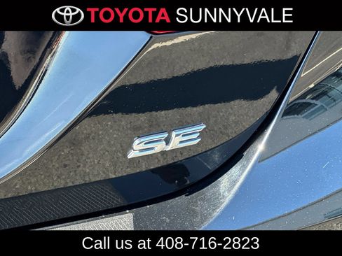 Used 2023 Toyota Camry SE FWD image 14