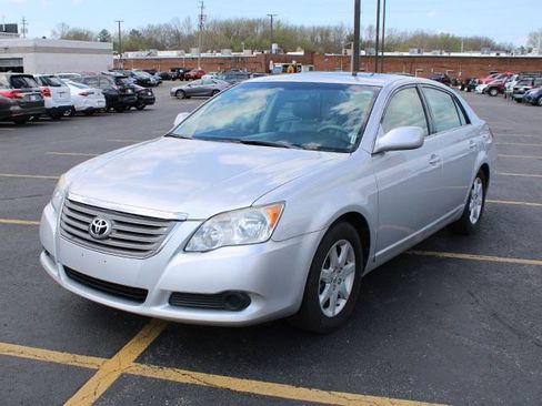 Used 2008 Toyota Avalon XL image 2