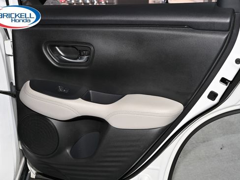 Used 2024 Honda HR-V LX image 14