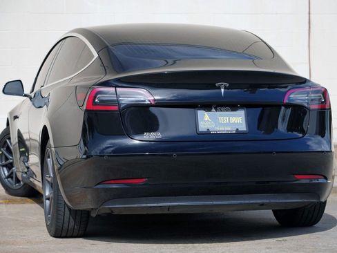 Used 2018 Tesla Model 3 Long Range RWD image 5