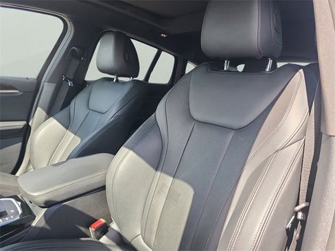 Used 2023 BMW X4 xDrive30i image 24
