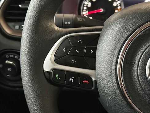Used 2023 Jeep Renegade Latitude AWD/4WD image 25