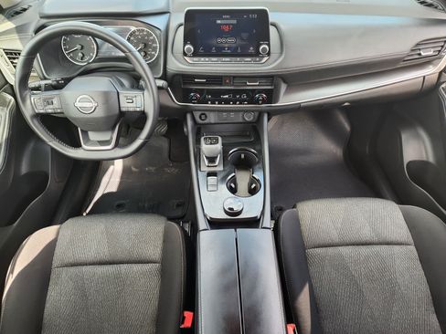Used 2025 Nissan Rogue SV AWD/4WD image 25