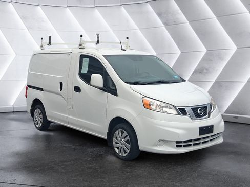 Used 2018 Nissan NV200 SV w/ Navigation Package image 8