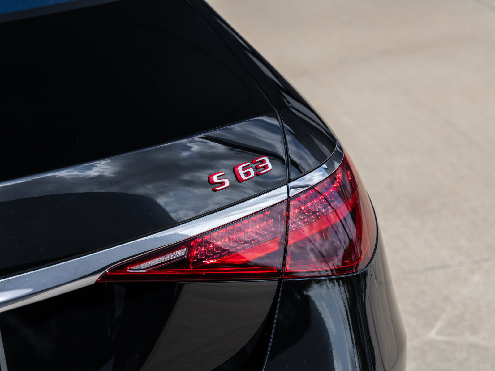 Used 2024 Mercedes-Benz S 63 AMG S image 12