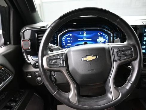 Used 2023 Chevrolet Silverado 1500 High Country w/ Technology Package AWD/4WD image 8