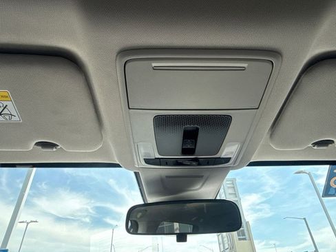 Certified 2025 Honda CR-V EX image 33