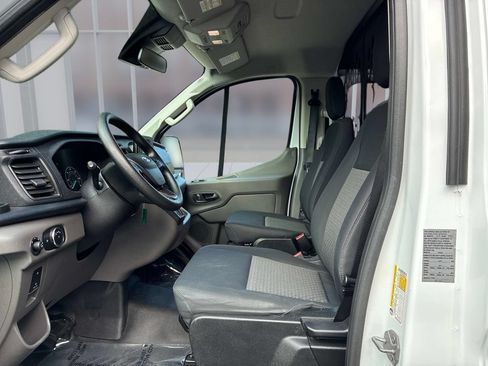 Used 2025 Ford Transit 250 Low Roof w/ Exterior Upgrade Package RWD image 26