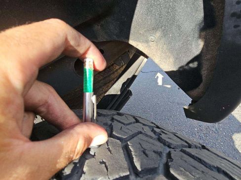 Used 2017 GMC Sierra 1500 SLT w/ SLT Premium Package image 18