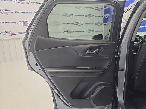 Used 2025 Chevrolet Blazer LT image 19