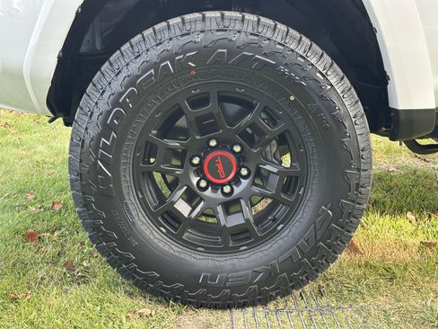 Used 2023 Toyota 4Runner SR5 Premium image 14