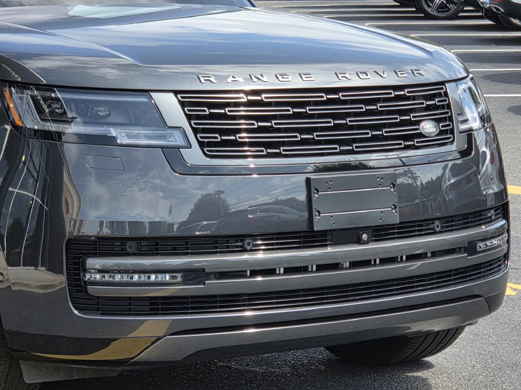 Used 2023 Land Rover Range Rover SE AWD/4WD image 12