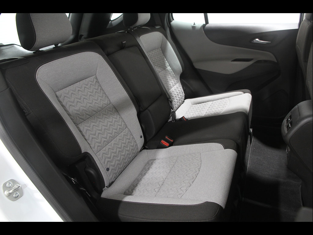 Certified 2024 Chevrolet Equinox LS AWD/4WD image 17