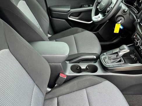 Used 2023 Kia Soul LX FWD image 21