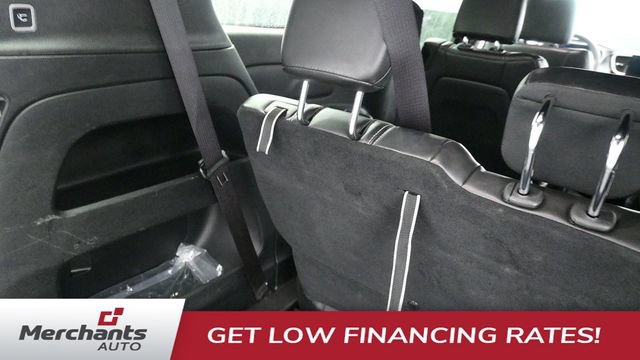 Used 2025 Chrysler Pacifica Select FWD image 20