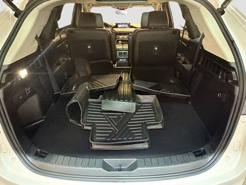 Used 2024 MAZDA CX-90 Plug-In Hybrid w/ Premium Pkg image 31