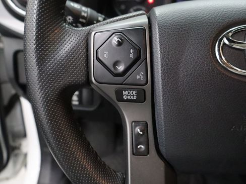 Used 2020 Toyota Tacoma TRD Off-Road w/ TRD Premium Off Road Package image 16