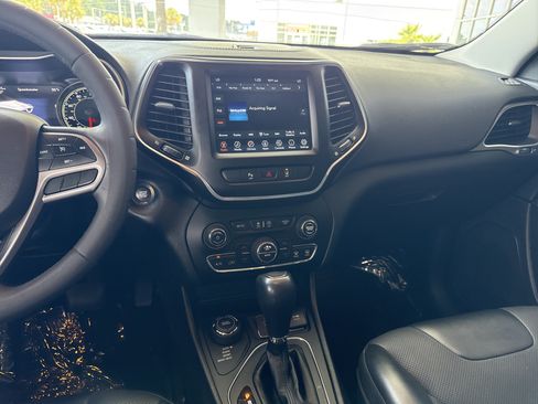Used 2022 Jeep Cherokee Latitude Lux AWD/4WD image 28