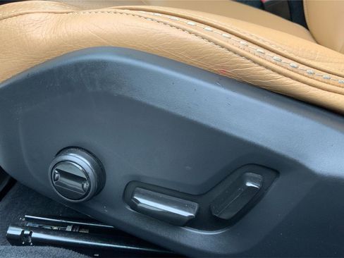 Used 2020 Volvo V60 T5 Cross Country w/ Protection Package Premier image 17