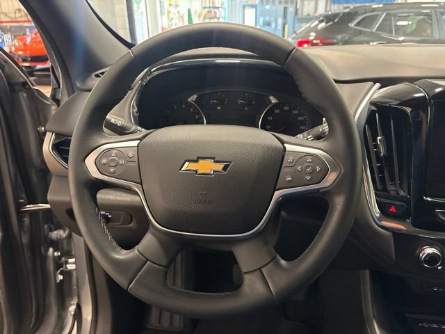 Used 2023 Chevrolet Traverse LT FWD image 15