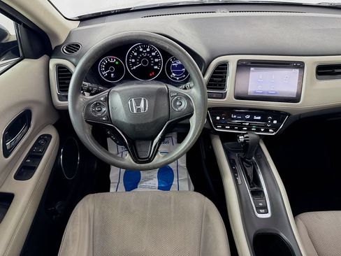 Used 2017 Honda HR-V EX image 29