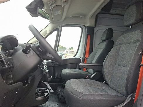 Used 2024 RAM ProMaster 2500 w/ Safety Group FWD image 7