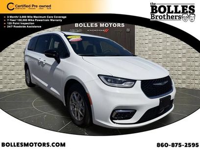Certified 2025 Chrysler Pacifica Select